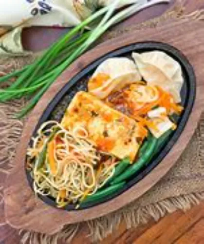 Momos Veg Sizzler